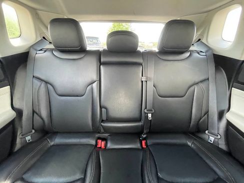 Used 2022 Jeep Compass Limited AWD/4WD image 29