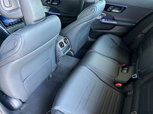Used 2025 Mercedes-Benz C 300 4MATIC Sedan image 11
