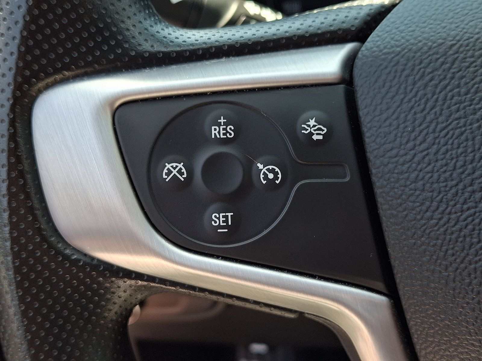 Used 2024 GMC Terrain SLE w/ Driver Convenience Package AWD/4WD image 21