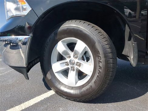 Used 2024 RAM 1500 Classic SLT image 34