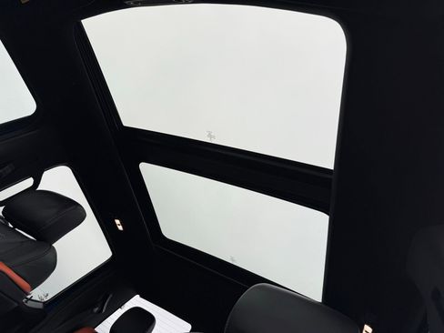 Used 2018 Ford F150 Raptor w/ Equipment Group 802A Luxury image 39