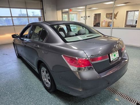 Used 2011 Honda Accord LX-P image 9
