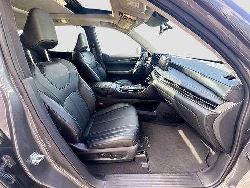 Certified 2023 INFINITI QX60 Luxe w/ Cargo Package AWD/4WD image 31