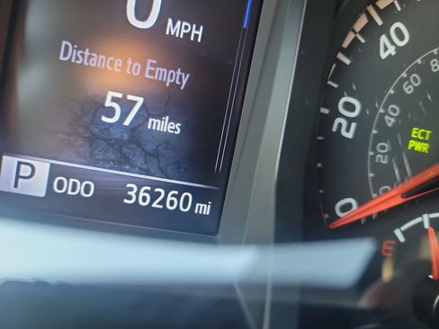 Certified 2023 Toyota Tacoma SR image 33