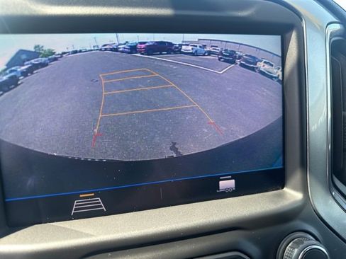 Used 2019 Chevrolet Silverado 1500 LT Trail Boss w/ Convenience Package image 17