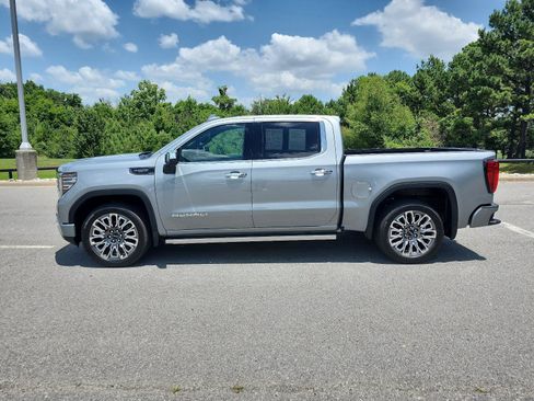 Certified 2025 GMC Sierra 1500 Denali Ultimate AWD/4WD image 2