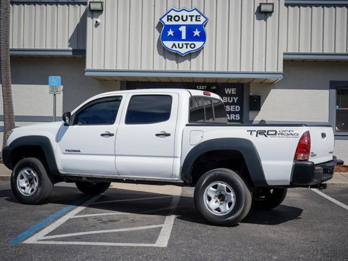 Used 2015 Toyota Tacoma PreRunner w/ Convenience Package image 6