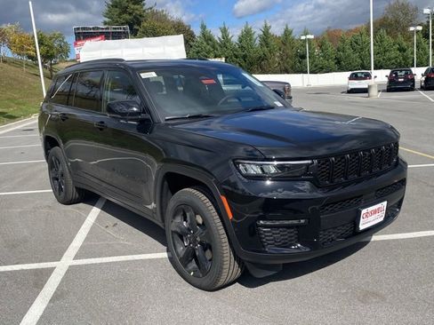 New 2025 Jeep Grand Cherokee L Limited image 2