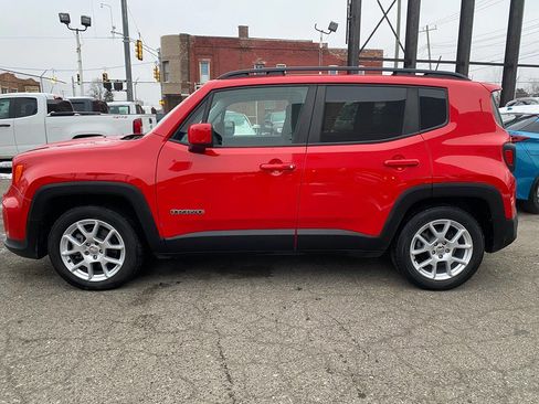 Used 2019 Jeep Renegade Latitude image 11