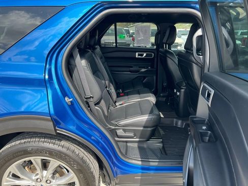 Used 2020 Ford Explorer XLT w/ Equipment Group 202A image 19