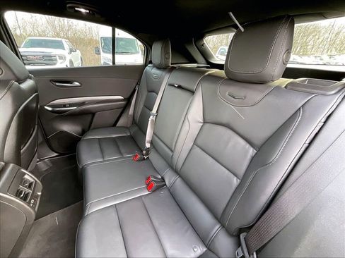 Used 2025 Cadillac XT4 Premium Luxury image 14