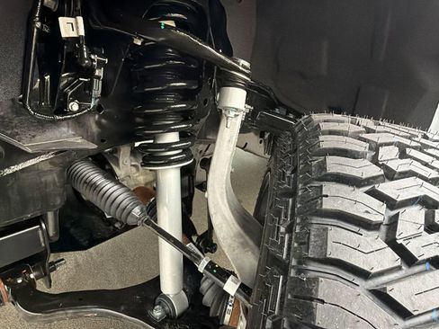 Used 2025 Ford F150 Lariat image 15