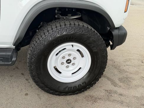 Used 2026 Ford Bronco Heritage Edition AWD/4WD image 9