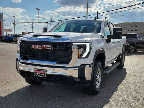 Used 2026 GMC Sierra 2500 Pro w/ 1SA Pro Safety Plus Package image 4