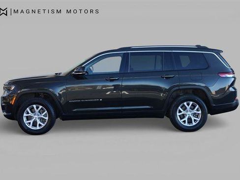 Used 2022 Jeep Grand Cherokee L Limited w/ Trailer Tow Group (B) AWD/4WD image 2