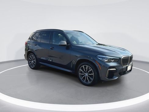Used 2022 BMW X5 M50i AWD/4WD image 2