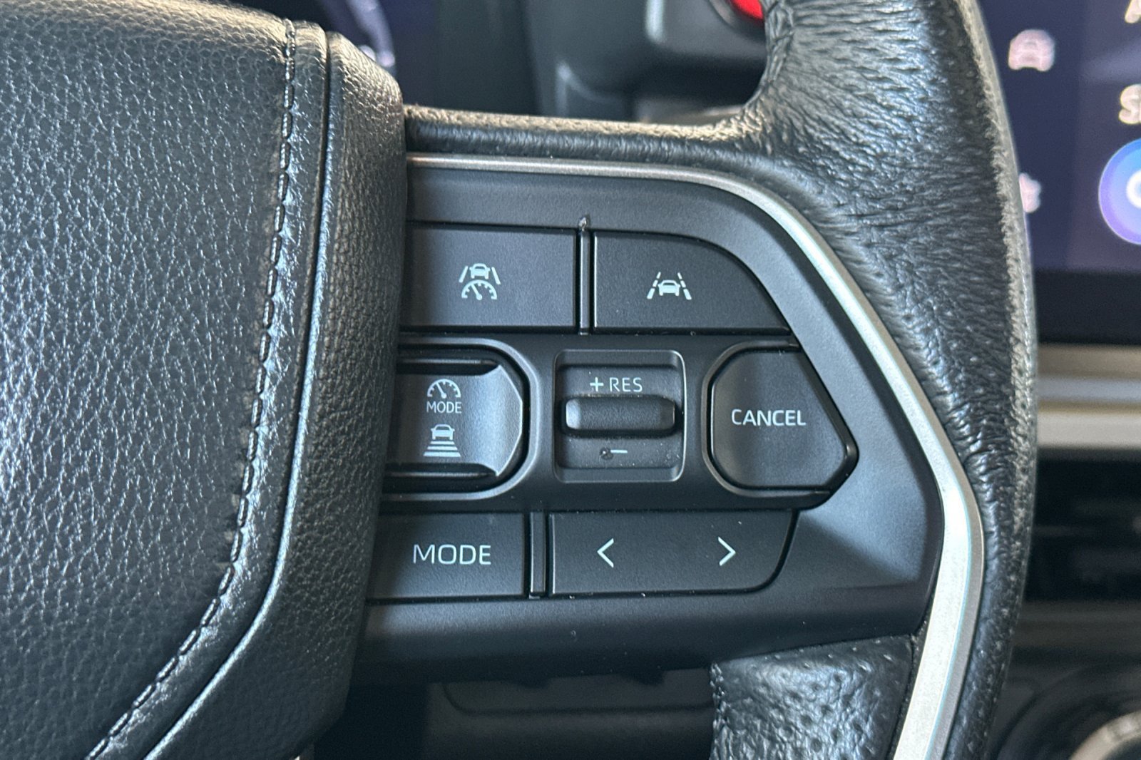 Used 2024 Toyota Tacoma TRD Sport w/ TRD Sport Upgrade Package RWD image 32