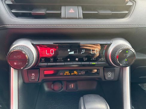 Certified 2024 Toyota RAV4 XLE w/ Convenience Package image 27