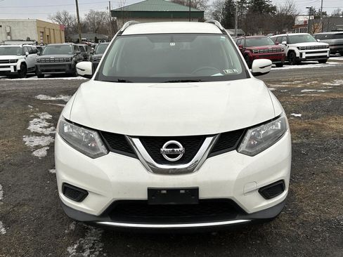 Used 2016 Nissan Rogue S w/ Appearance Package image 3