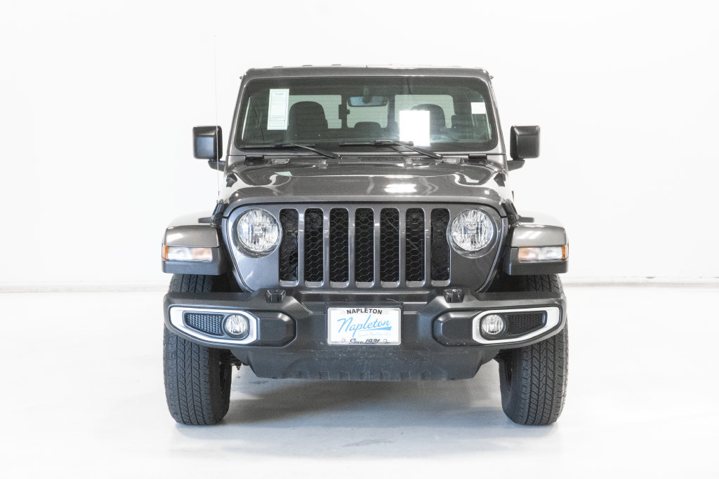 Certified 2023 Jeep Gladiator Sport AWD/4WD image 5