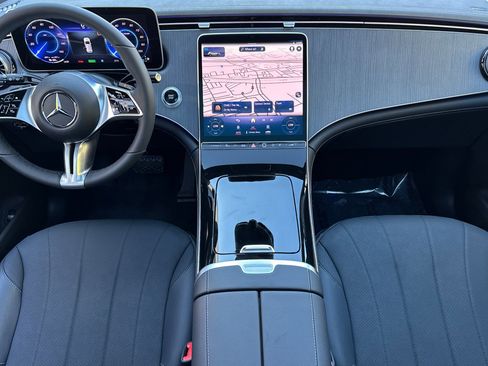 New 2026 Mercedes-Benz EQE 320 4MATIC SUV image 15