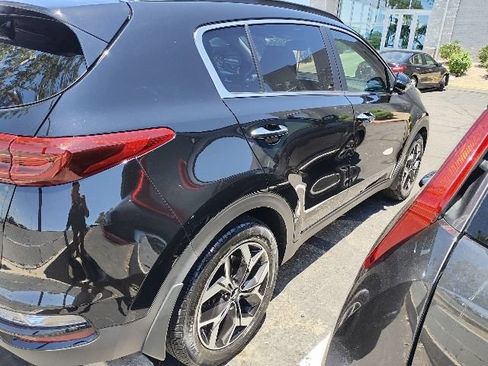 Used 2022 Kia Sportage EX FWD image 19