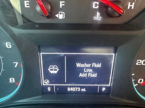 Used 2021 Chevrolet Traverse LS FWD image 15