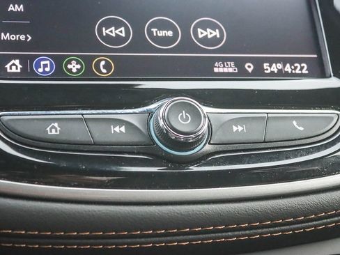 Certified 2022 Chevrolet Trax LT w/ LT Convenience Package image 26