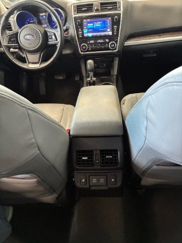 Used 2019 Subaru Outback 2.5i Limited AWD/4WD image 31