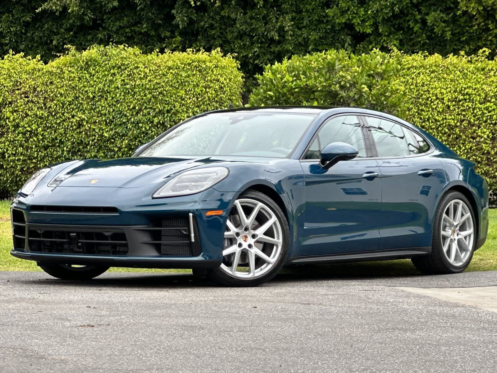 Certified 2026 Porsche Panamera 4 AWD/4WD image 1