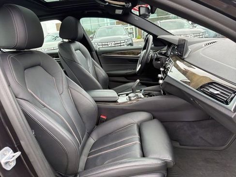 Used 2019 BMW 540i w/ Premium Package RWD image 30