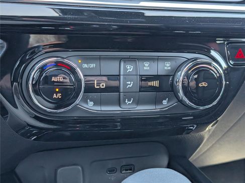 New 2026 Chevrolet Trax RS w/ Sunroof Package FWD image 26
