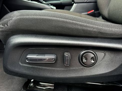 Used 2024 Honda CR-V EX image 12