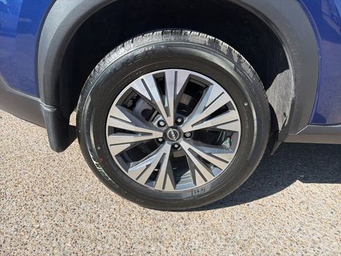 Certified 2023 Nissan Rogue SV w/ SV Premium B Package image 16