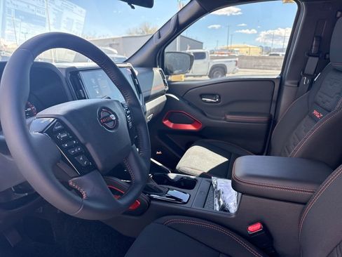 Used 2025 Nissan Frontier Pro-X w/ Pro Convenience Package image 14