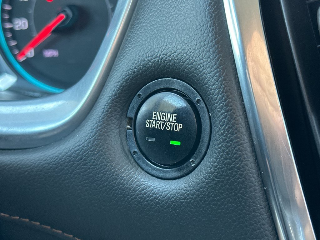 Used 2021 Chevrolet Traverse LT FWD image 22