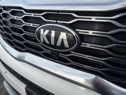 Used 2020 Kia Telluride SX image 32