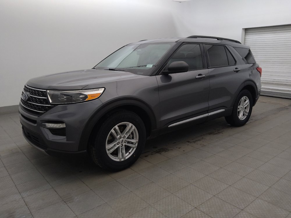 Used 2021 Ford Explorer XLT w/ Equipment Group 202A RWD image 2