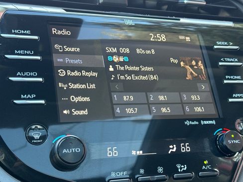 Used 2020 Toyota Camry XSE image 22