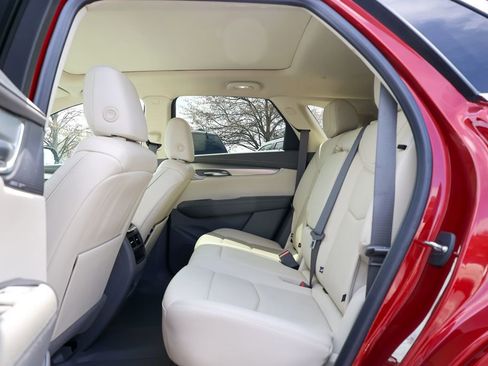 Used 2021 Cadillac XT5 Premium Luxury w/ LPO, Floor Liner Package image 38