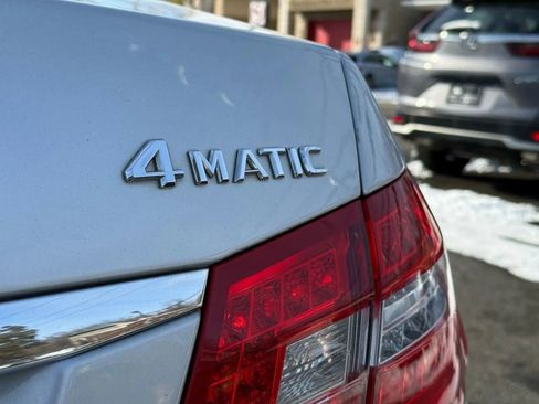 Used 2011 Mercedes-Benz E 350 4MATIC Sedan image 6