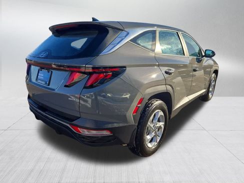 Certified 2024 Hyundai Tucson SE image 3