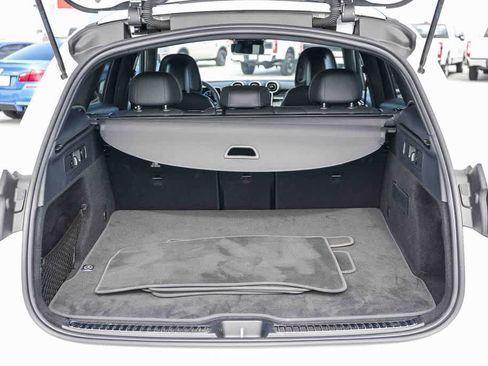 Used 2026 Mercedes-Benz GLC 300 image 25