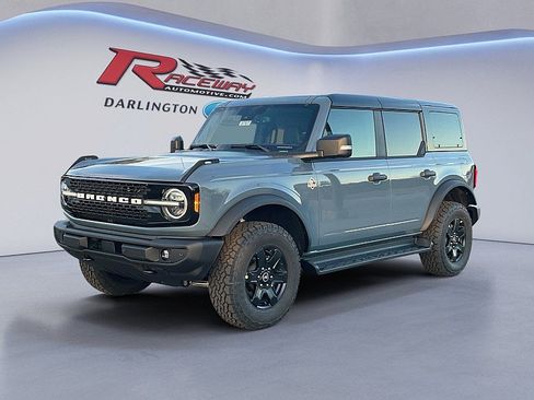 New 2025 Ford Bronco Outer Banks image 1