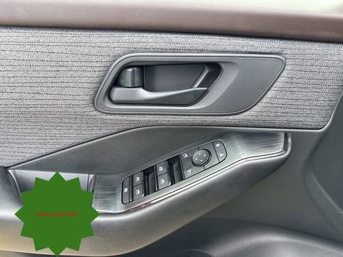 Certified 2023 Nissan Rogue S image 13