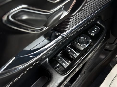 Used 2022 Lincoln Corsair Grand Touring image 11