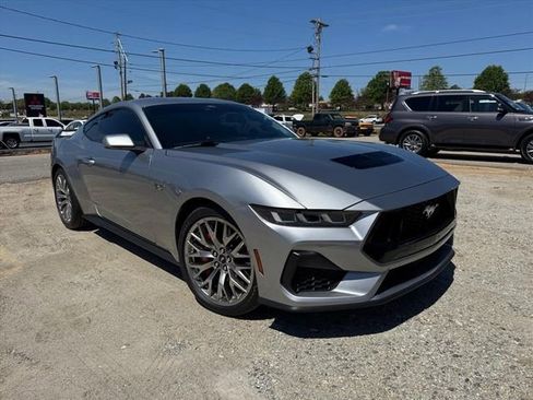 Used 2024 Ford Mustang GT Premium RWD image 1