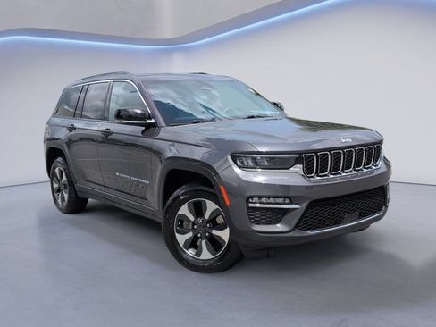 Used 2024 Jeep Grand Cherokee Limited 4xe AWD/4WD image 2