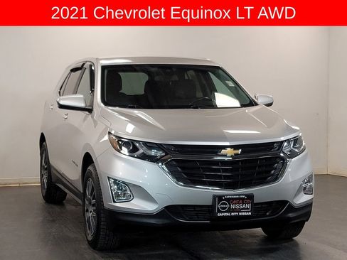 Used 2021 Chevrolet Equinox LT image 2