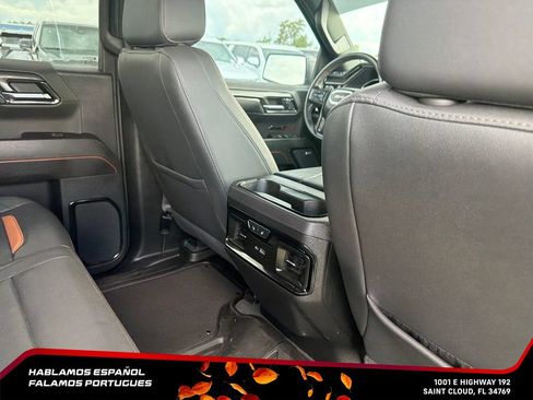 Used 2024 GMC Sierra 1500 AT4 w/ Technology Package AWD/4WD image 34